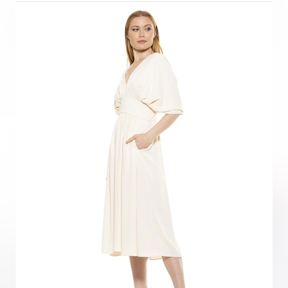 ALEXA ADMOR Cream Dress - Picture 2 of 3